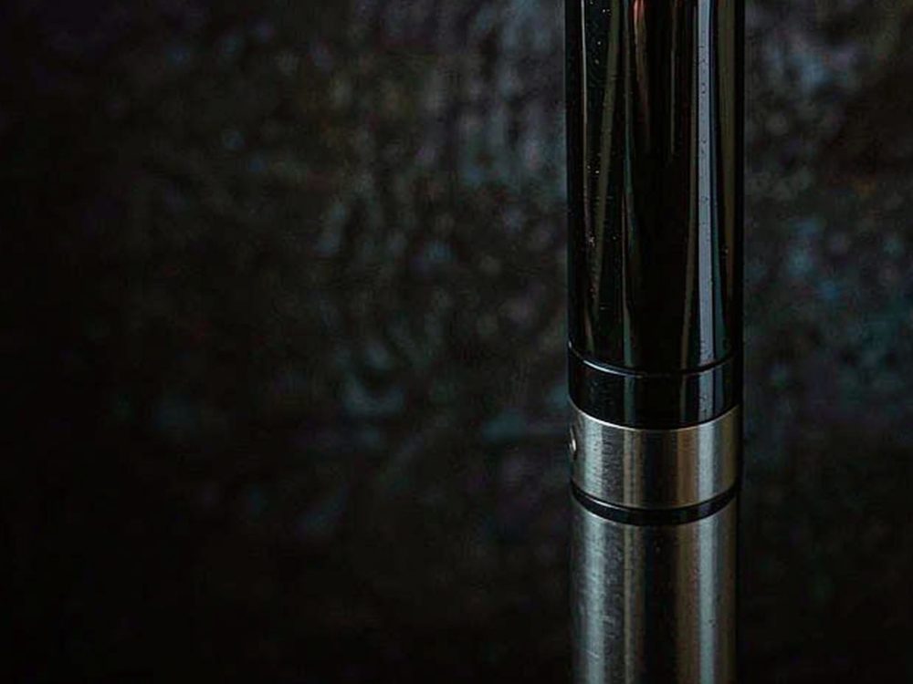 Buyer's Guide to vape disposables — premium tier