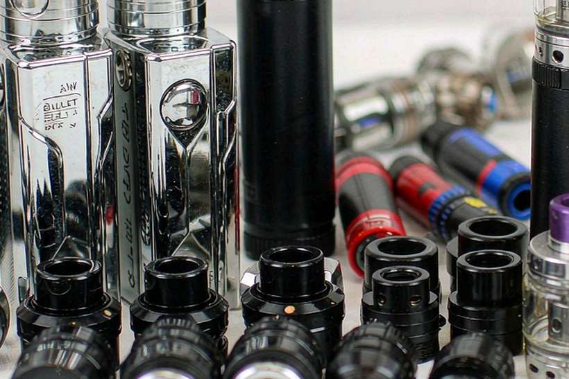 Flavor Catalog of vape disposables — small parcel