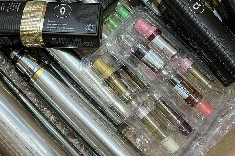 How to Store vape disposables — container load