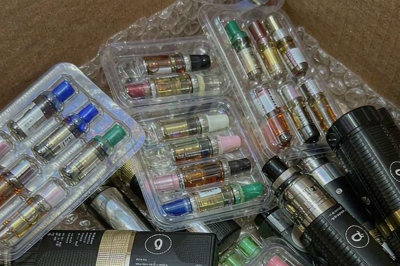 How to Store vape pods — container load