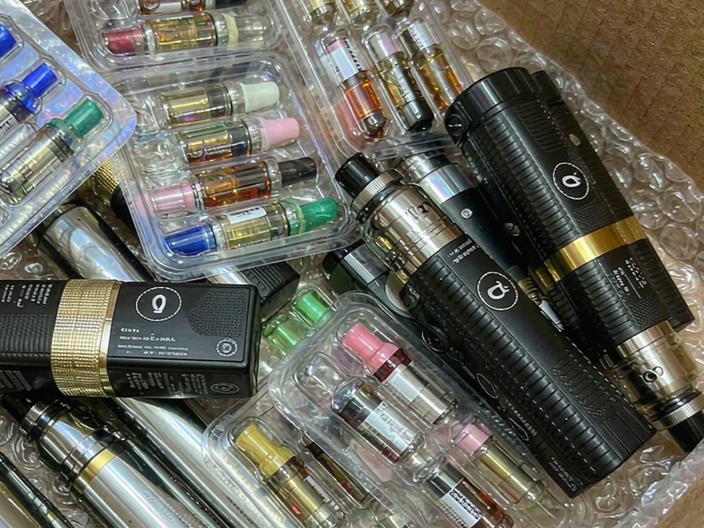 Market Overview of vape disposables — premium tier