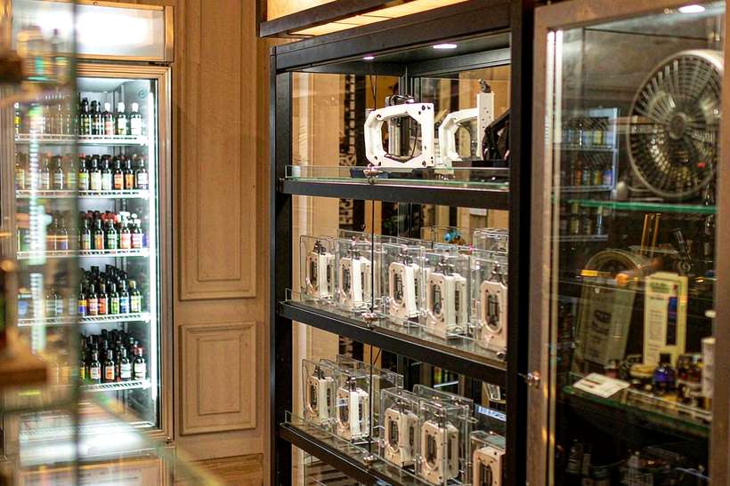 OEM and ODM Options for vape kits — Middle East