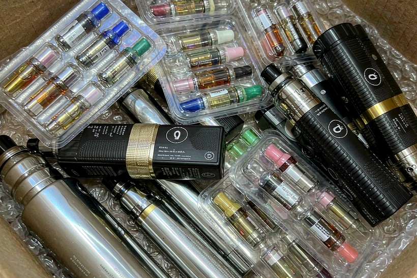 Reseller Guide to vape hardware — small parcel